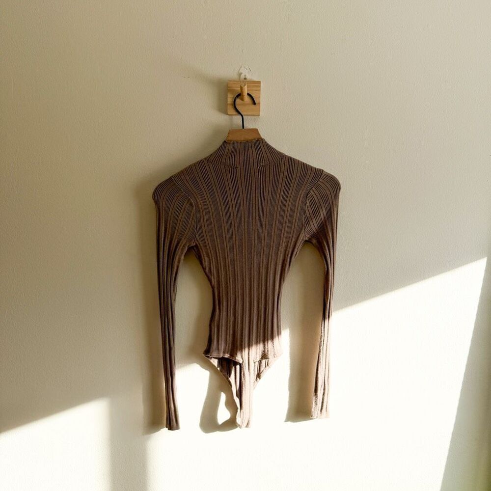 Abercrombie and Fitch Rib High Neck Bodysuit Size XS - Picture 6 of 9
